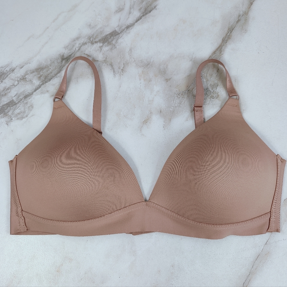 Strm Line Intimates Tan Lightly Lined Wireless Molded Cup Bra Bralette, 38C